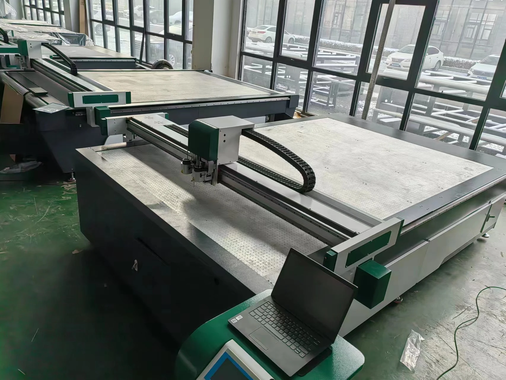 Distributor price 2516 1216 affordable cardboard lid paper box perfume bottles with cardboard digital cutting machine cnc cutter