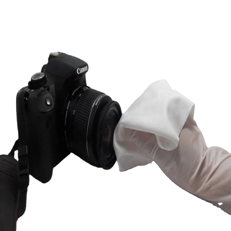 9'x9' White Disposable Cleanroom Wipes