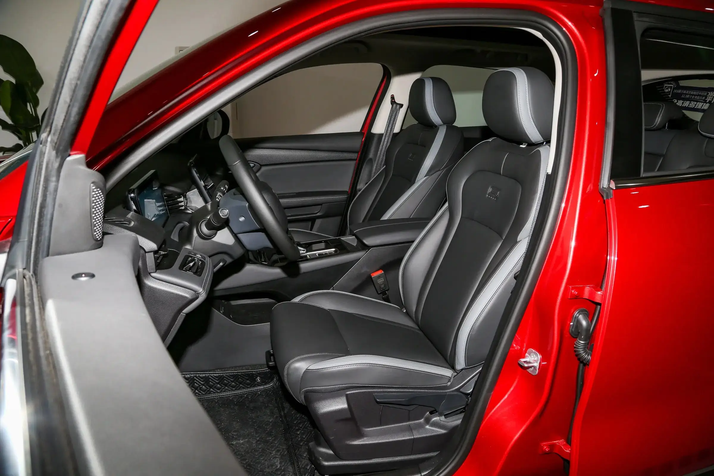 Compact SUV 7 Speed Double Clutch SUV 150Kw 204Ps Qoros 7 RHD 2020 1.6T Escort Elite Model Gasoline FWD  55L Qoros 7 for Sale