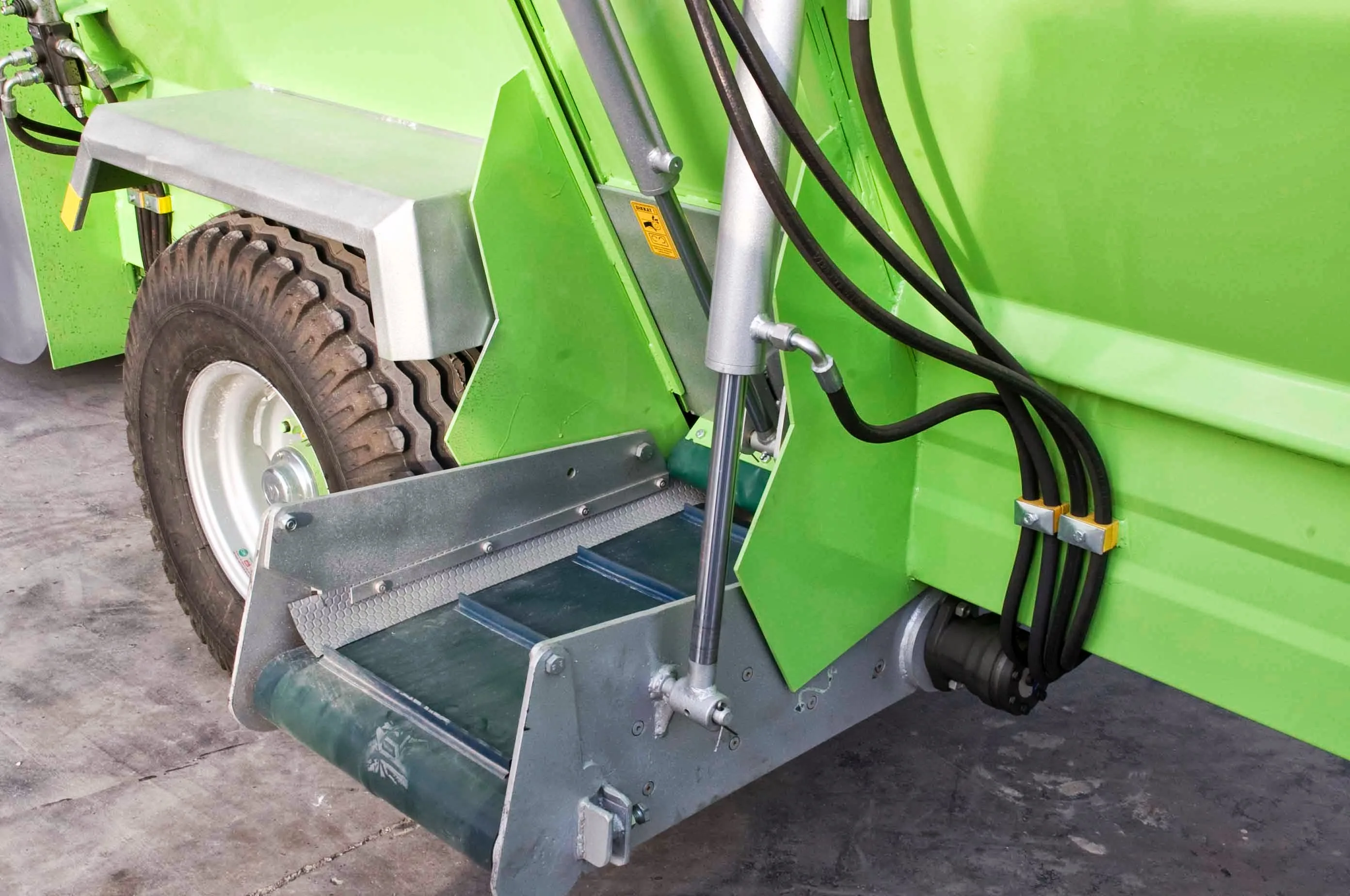 Cow Feed Mixer Horizontal Auger 4m3 Tractor Pto Feed Mixer