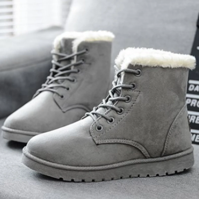 New Arrival Classical Punk  Flat Winter Boots For Ladies