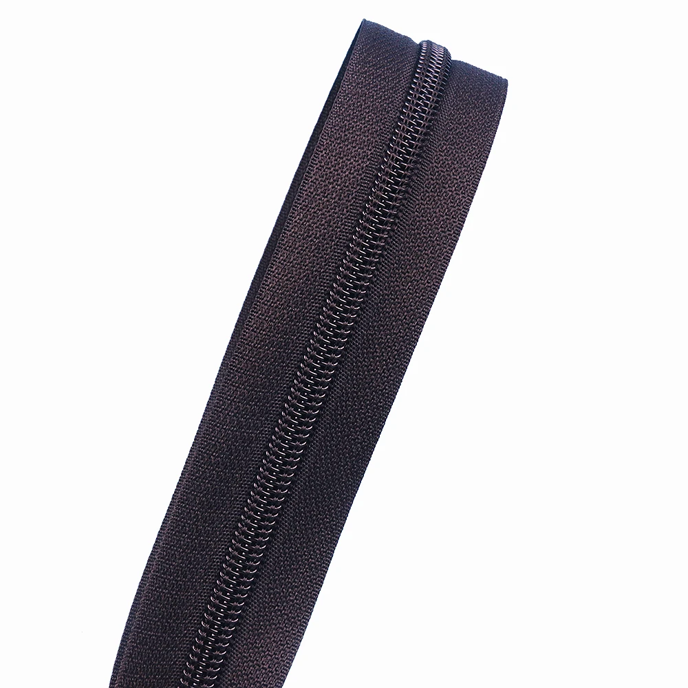 
YUANXING Custom Wholesale #5 Nylon Upholstery Zipper Long Chain Zipper Rolls for Bedsheet and Camping Tent 