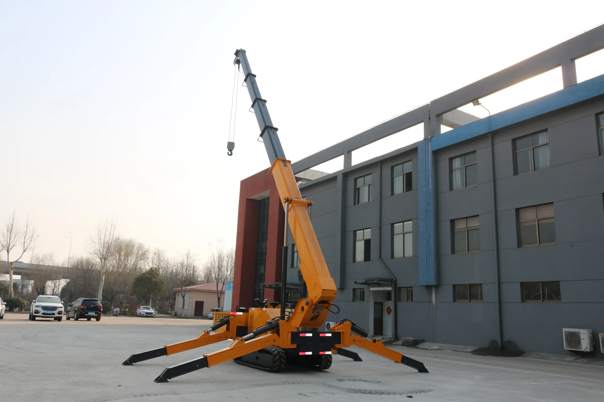 cheap price oil-electric crawler spider crane hydraulic 8 tons self-walking spider crane