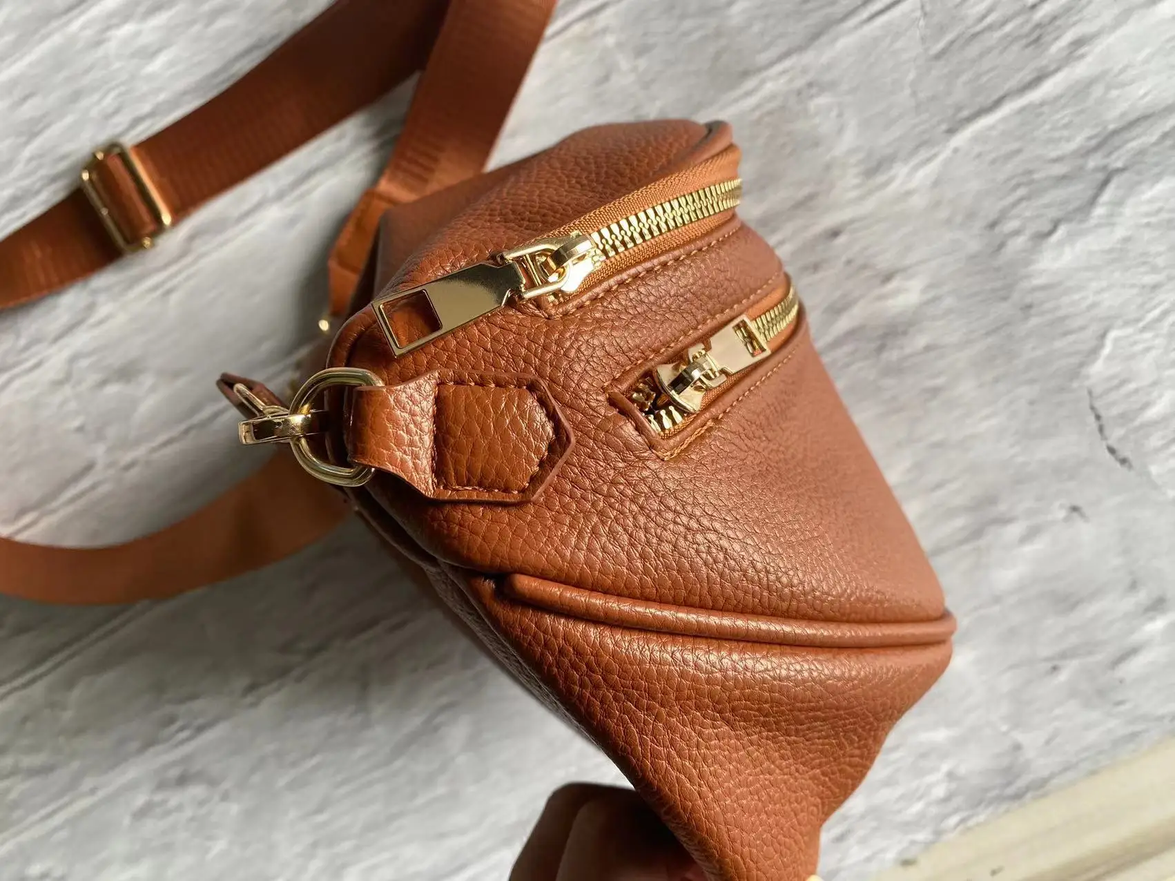 Factory Wholesale Fanny Pack PU Leather Savvy Bum Bag Travel Shoulder Purse Belt Waist Sling bag