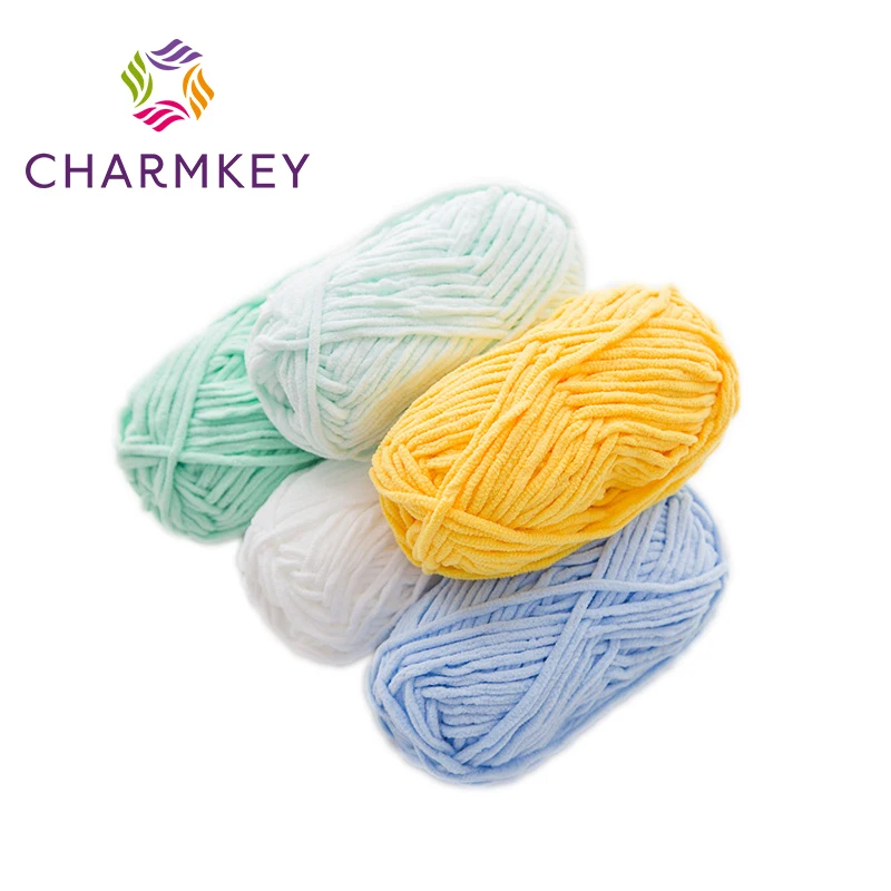 China Factory Supply 100g 100% Polyester Thick Fluffy Velvet 5mm chenille Chunky Blanket yarn plush baby Knitting Yarn