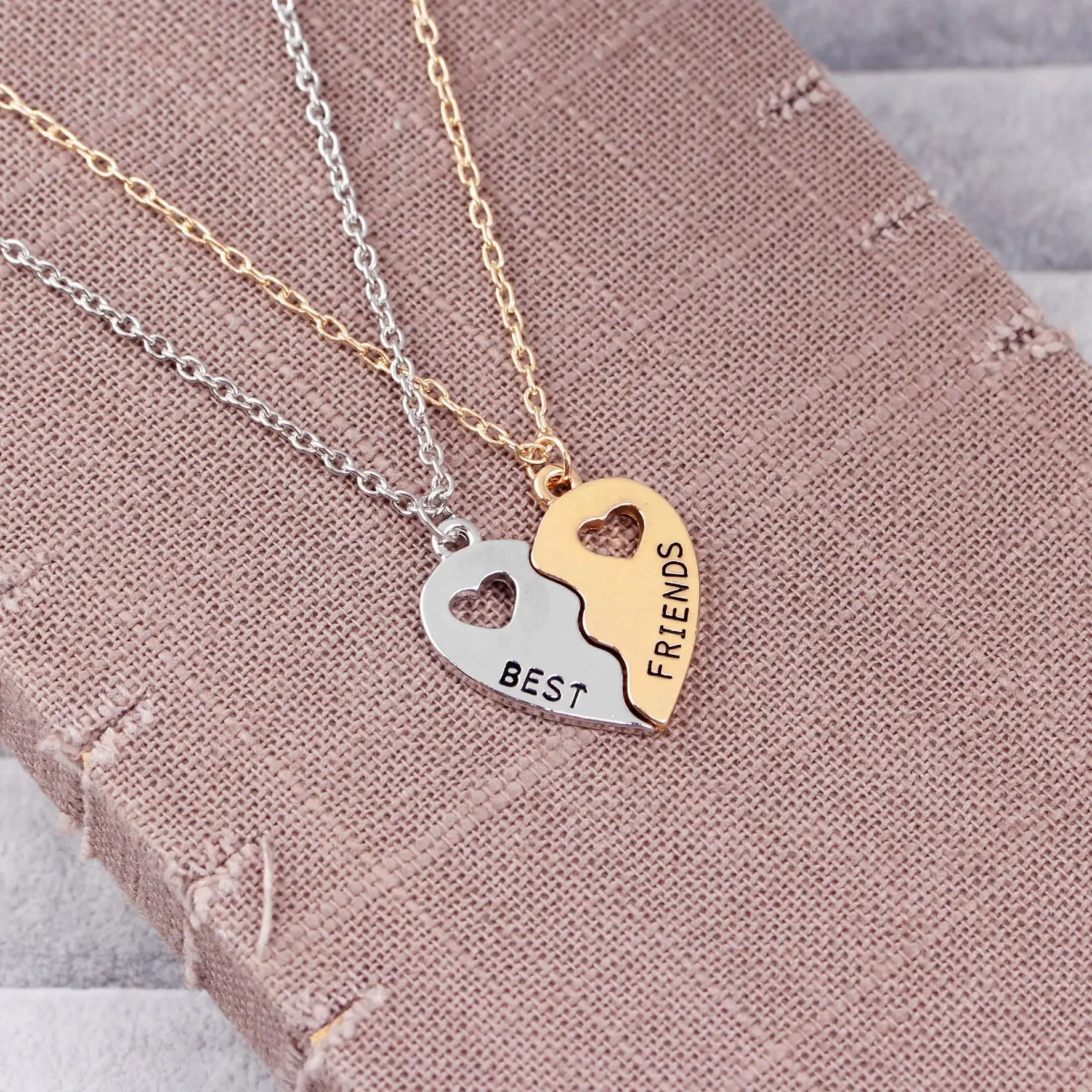 Lateefah OEM Romantic Heart Best Friends Good Friend Friendship Pendants 2 Pcs/ Set Necklace