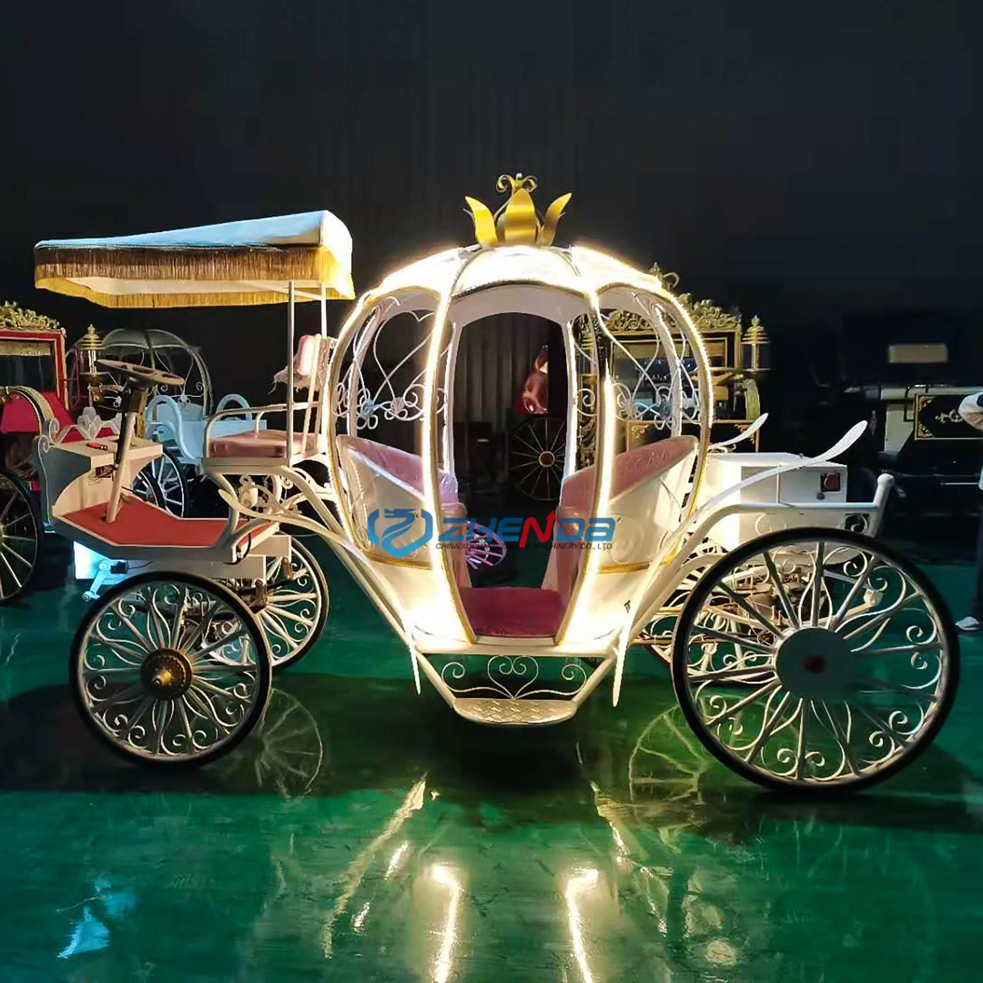 Cinderella Carriage Christmas Decoration Carriage Classical Pumpkin Horse Carriage Wedding Electric Cart