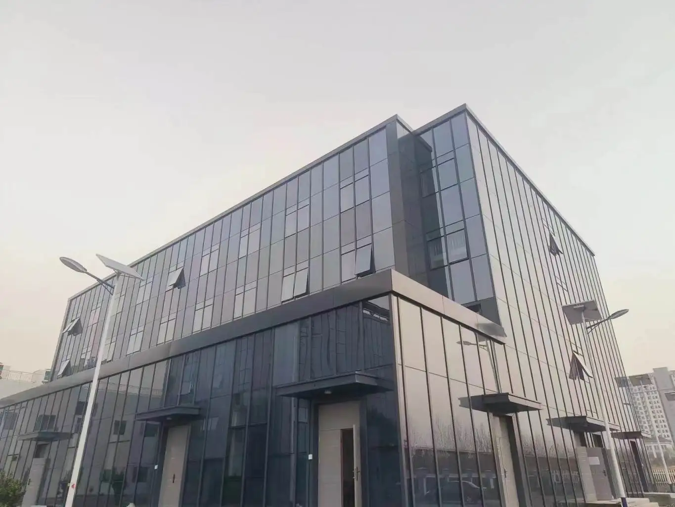 New arrival 14.4mm thickness HJT cells color size customized BIPV products for buildings Solar windows for energy storage