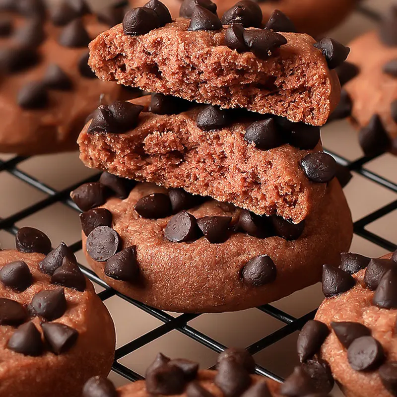 Yixinfoods Crispy Chocolate Biscuits Without Additives Natural Original Chocolate Chip Cookie High Quality Round Choco Flavor