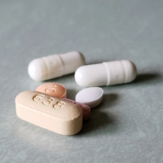 Private Label Vegetarian Glucosamine 500mg & Vitamin C Tablets