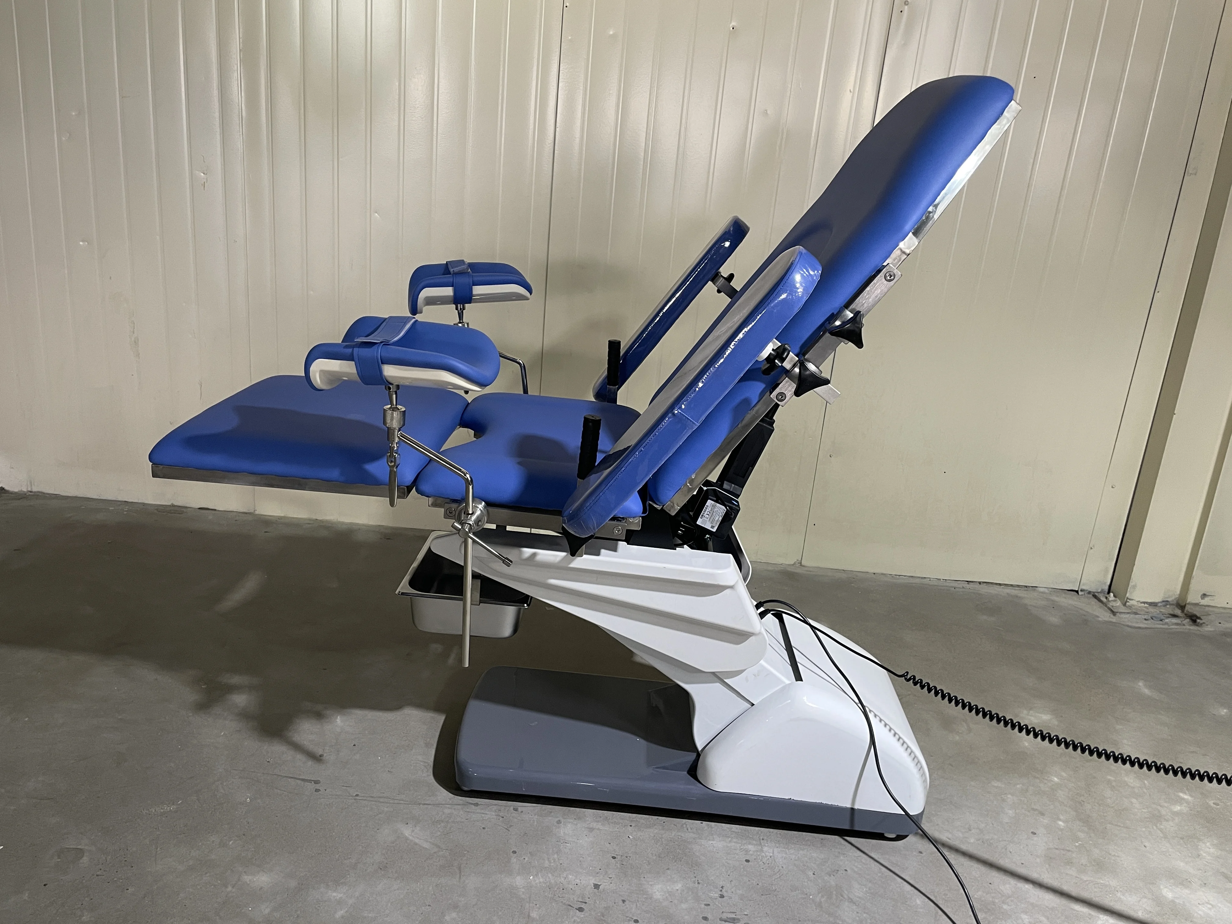 Luxury Obstetric Operating portable gynecology examination chair exam table