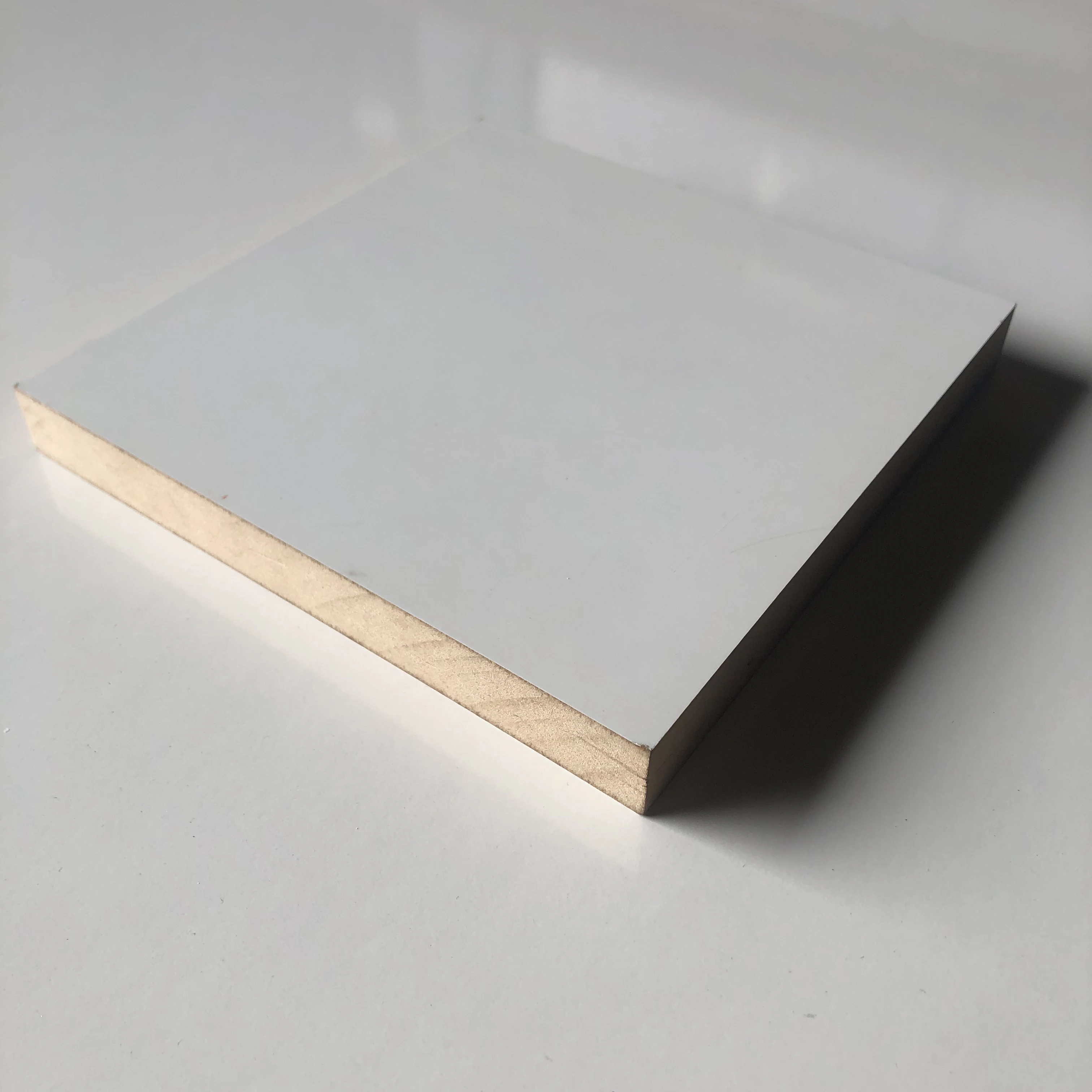 QIXIONG 2023 Mdf Marble Sheet Furniture White Melamine 1220*2440*18mm Super High Gloss Matte Pet Laminated MDF