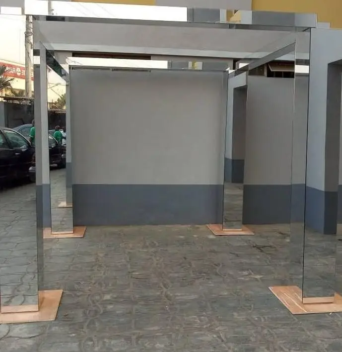 Роскошный свадебный фон A & C цветочный зеркальный арочный стул красивая свадебная беседка из магазина мечты для свадьбы