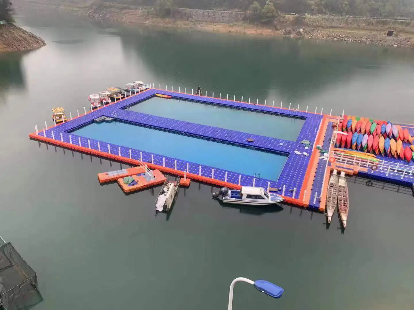 Blue Bolts Water Platform Jet Ski Floating Dock Floats Accessories Jetty Floating Bridge HDPE Woven Bag Custom Made ISO9001