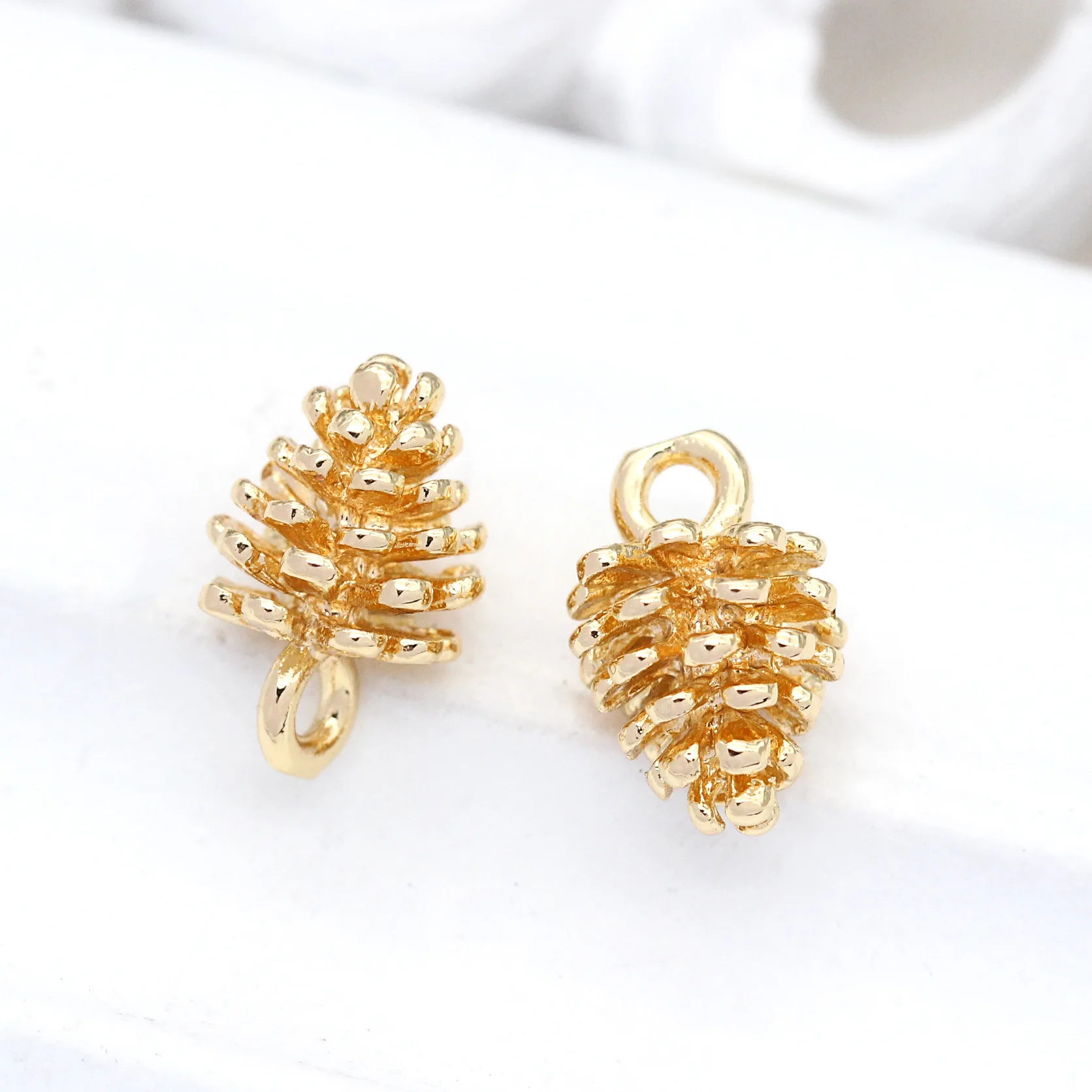 Jewelry Supplies 14K Gold Plated Pine Cone Pendant Charm for Bracelet Making