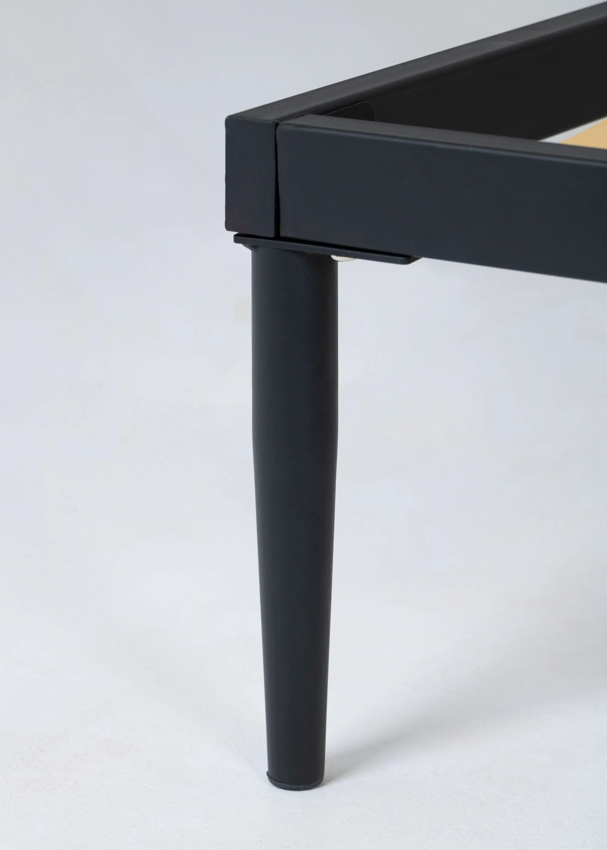 Luxury Italian Bed Velvet Bed Classic Bed for Villa Furniture for King and Queen Size