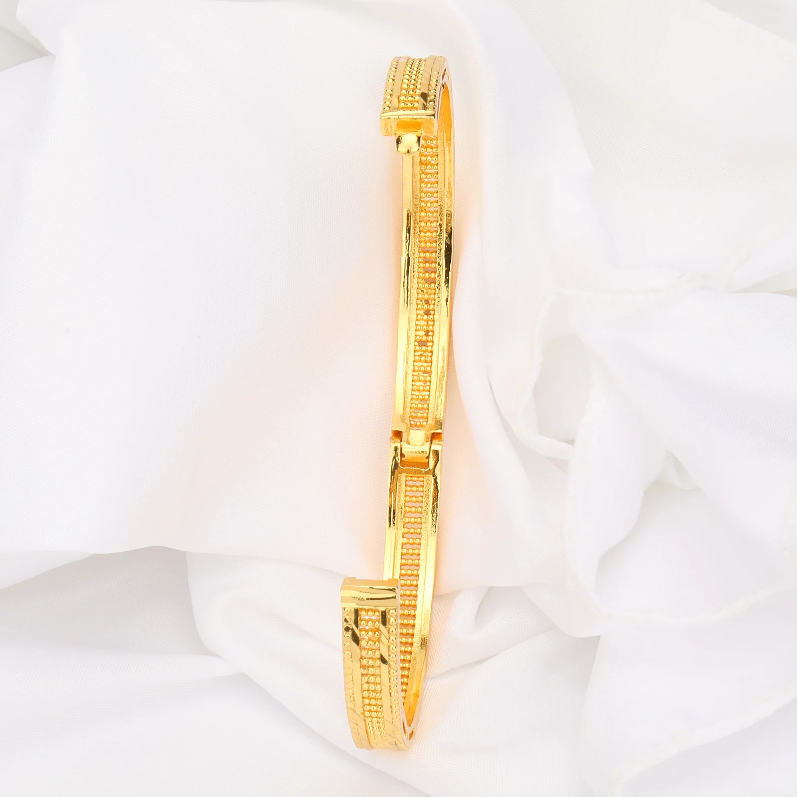 Luxury Fine Jewelry Bracelets and Bangles Fashionable Accessories