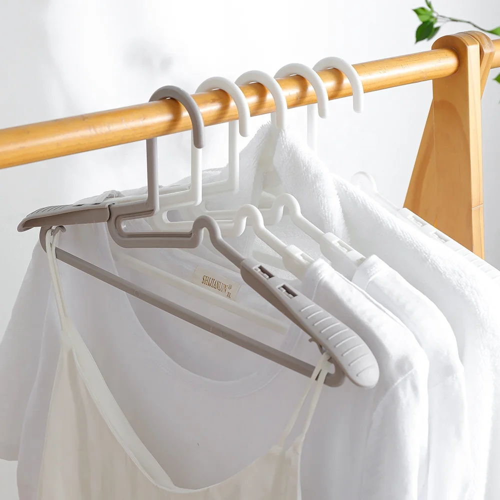 Hot Selling Wholesale High Quality Non Slip Plastic Clothes Hanger