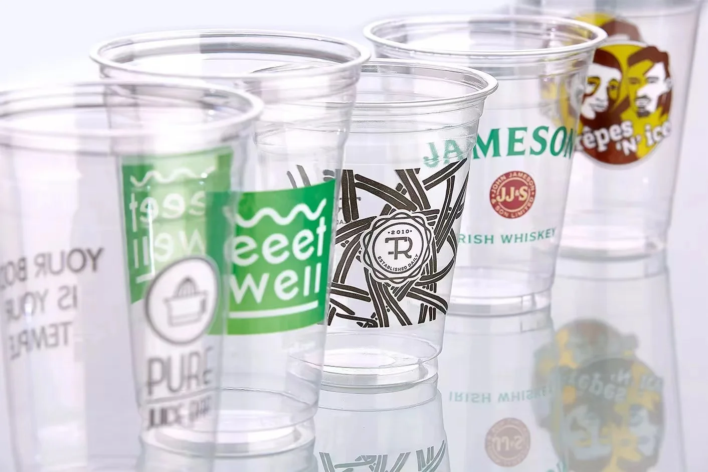 Custom Logo 12 24oz PP PET Transparent Plastic Cups with Lid Disposable Beverage Packaging for Milk Tea Wine