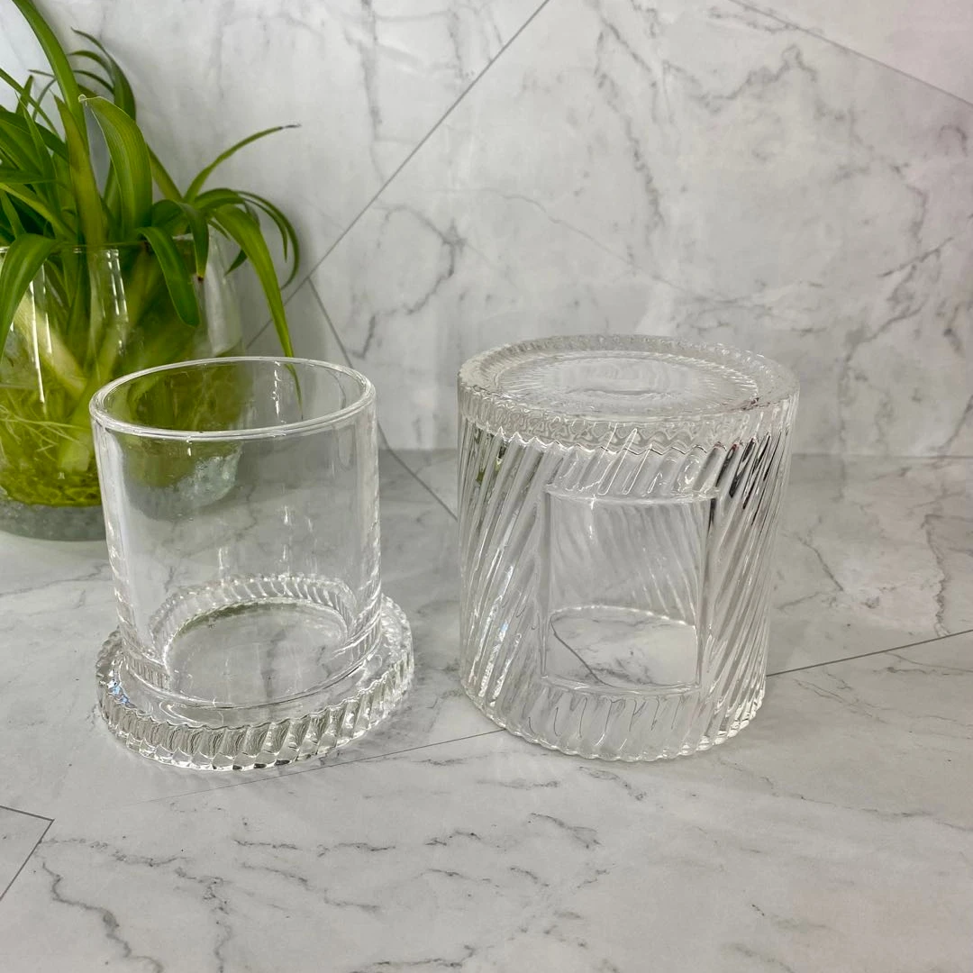 
2021 new cylindrical candy jar candle holder with lid for wedding holiday and home 