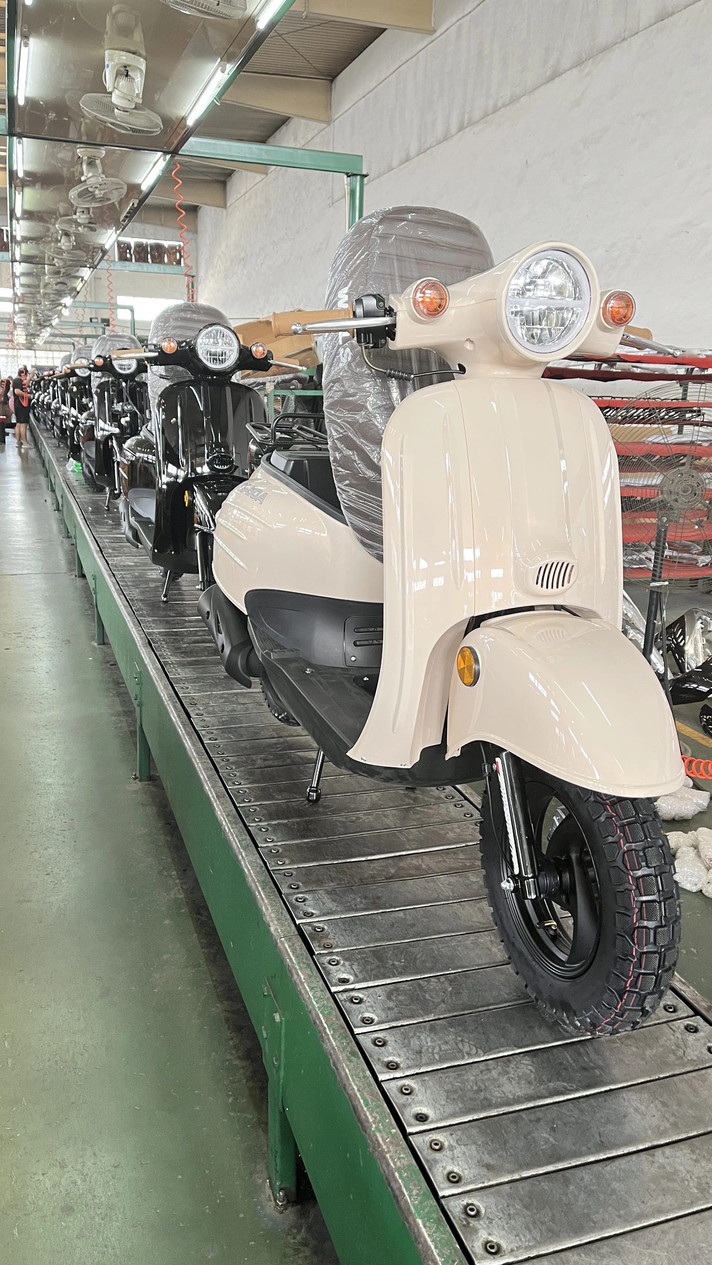 Hot sale moped motorcycles 2024 newest gas 100cc sport scooter