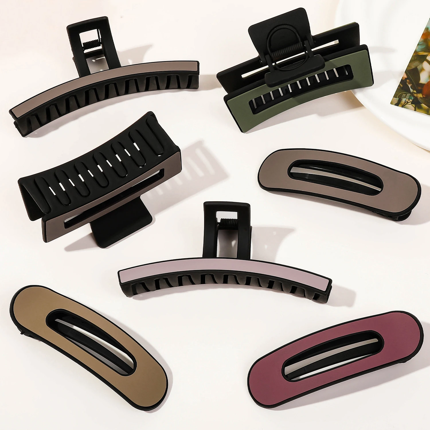 Jiamu New Design Matte Plastic Hair Claw Clips For Women Girls Fashion Simple Duckbill Hair Clips Big Size Wholesale