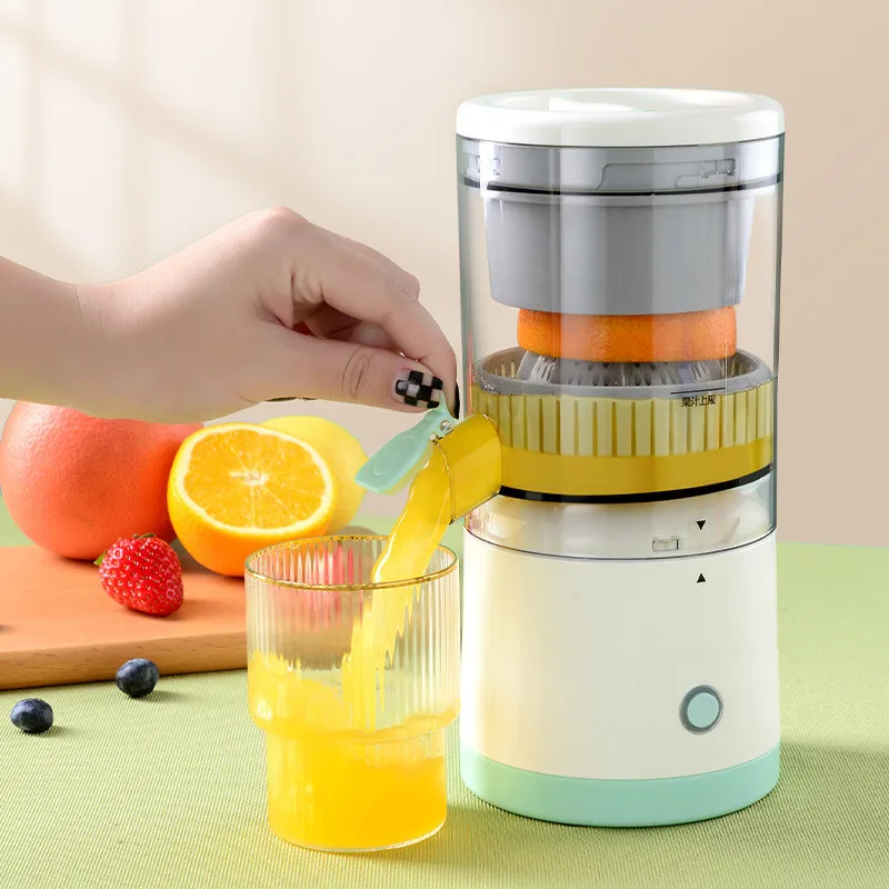 Amazon hot  Portable Coming USB Vertical juicer machine  fruit extractor mini juicer