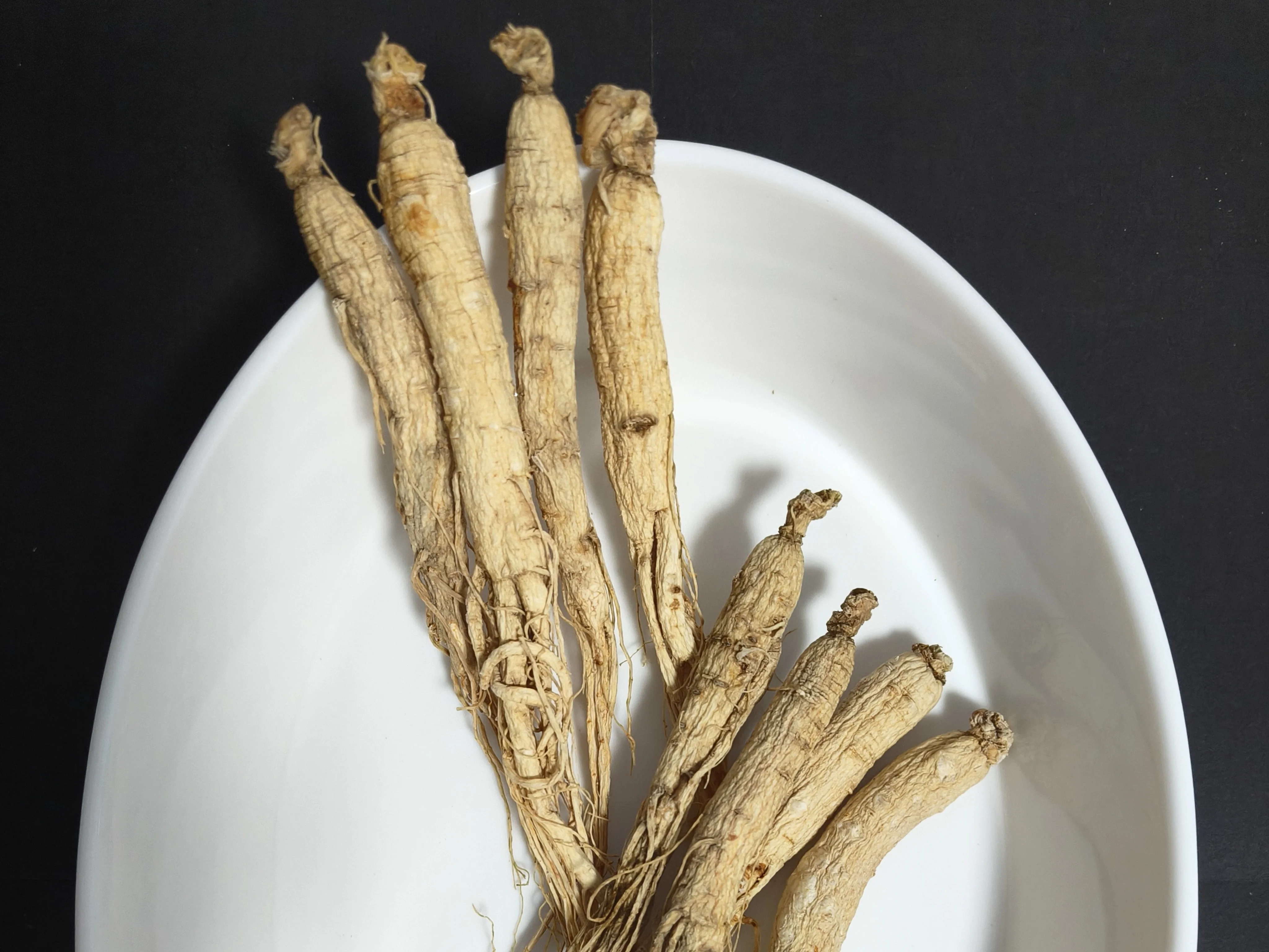 High Quality Raw Panax Ginseng Dried Ad-Dried Process Hot Selling Herbal Supplement