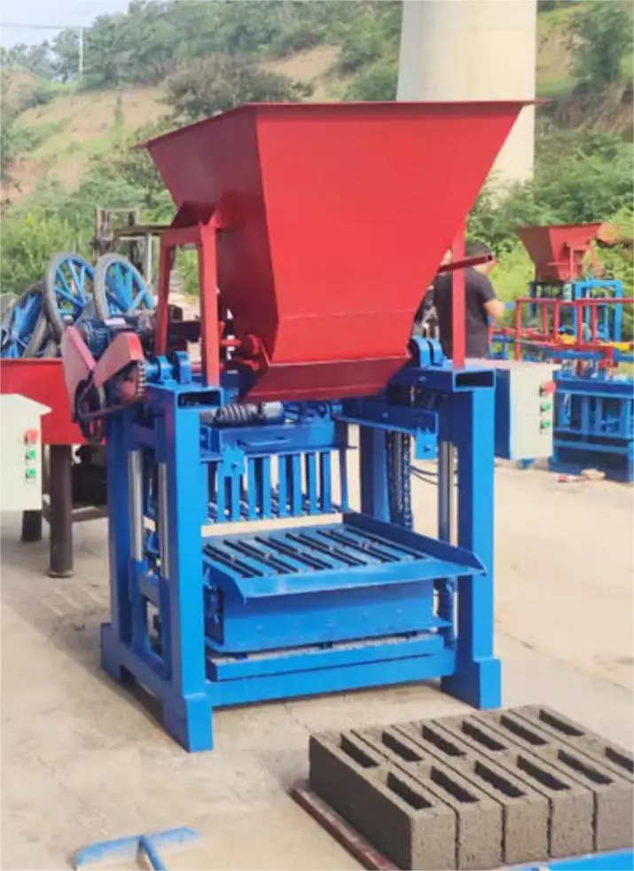 High Quality Semi-Automatic Concrete Wood Brick Making Machinery Construction Engineering Flyash Hollow Brick Block Machine