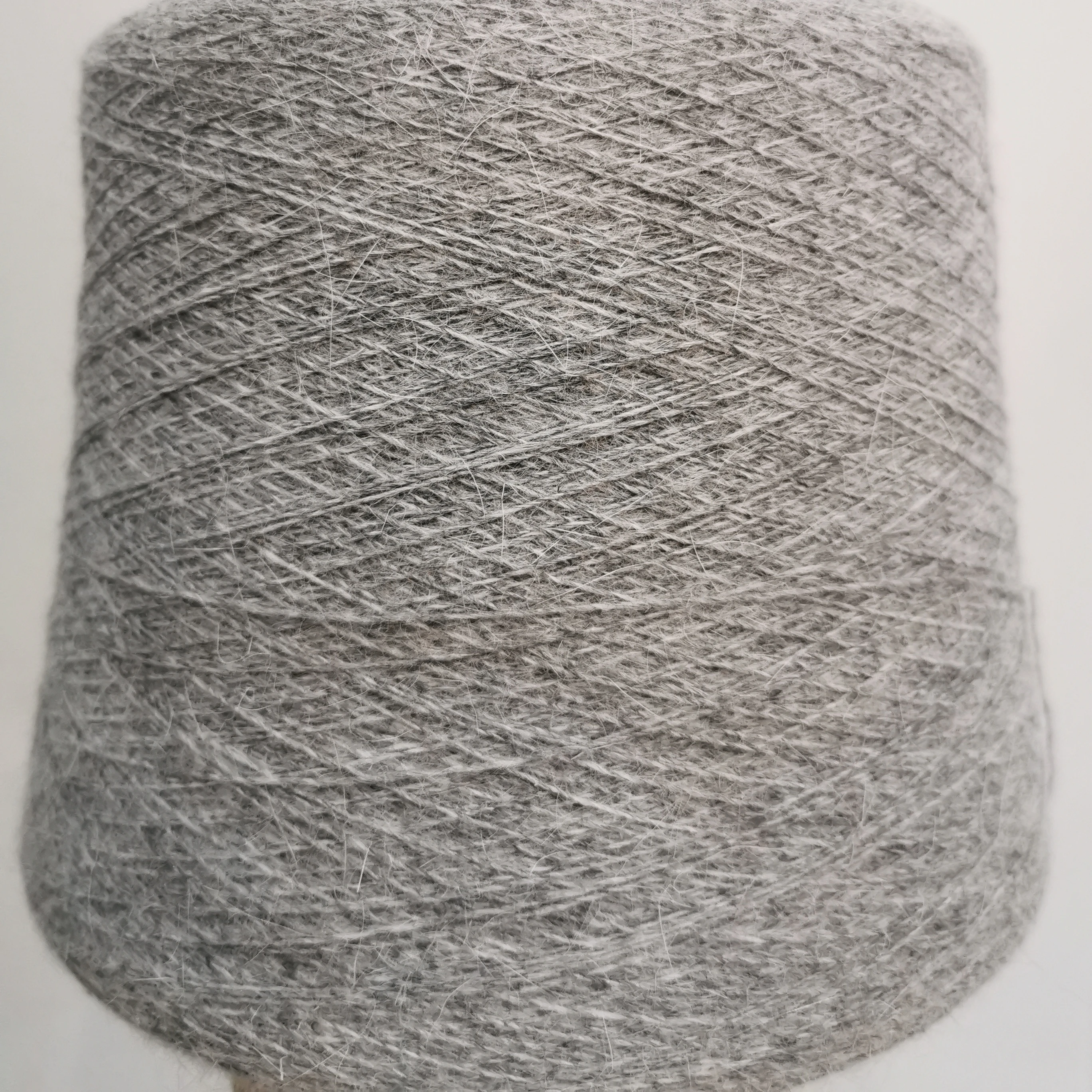 Multifunctional Eco-Friendly 50% Angora Long Mink Hair Yarn Rich In Color For Weaving