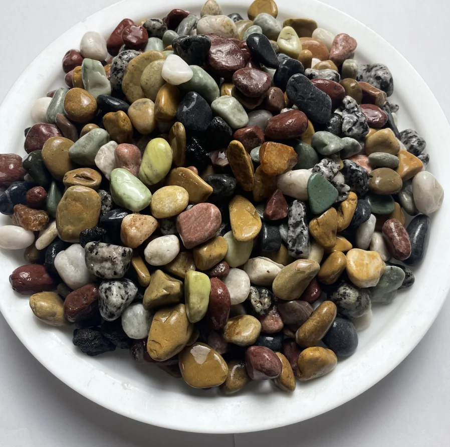 wholesale colored beach small flat pool pebbles gravel pebbles stones for Park yard Potting decoration art