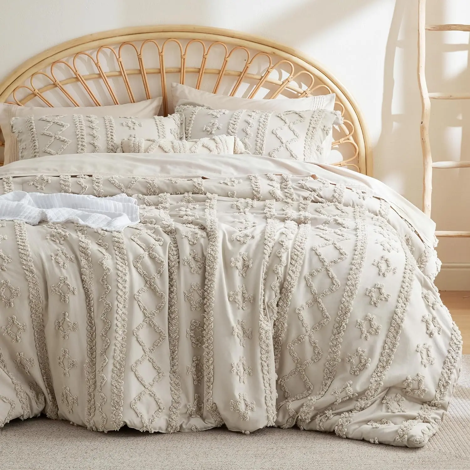 Tufted Boho Bedding Comforter Set 3 Pieces Farmhouse Shabby Chic Embroidery Bed Set Soft Jacquard Comforter