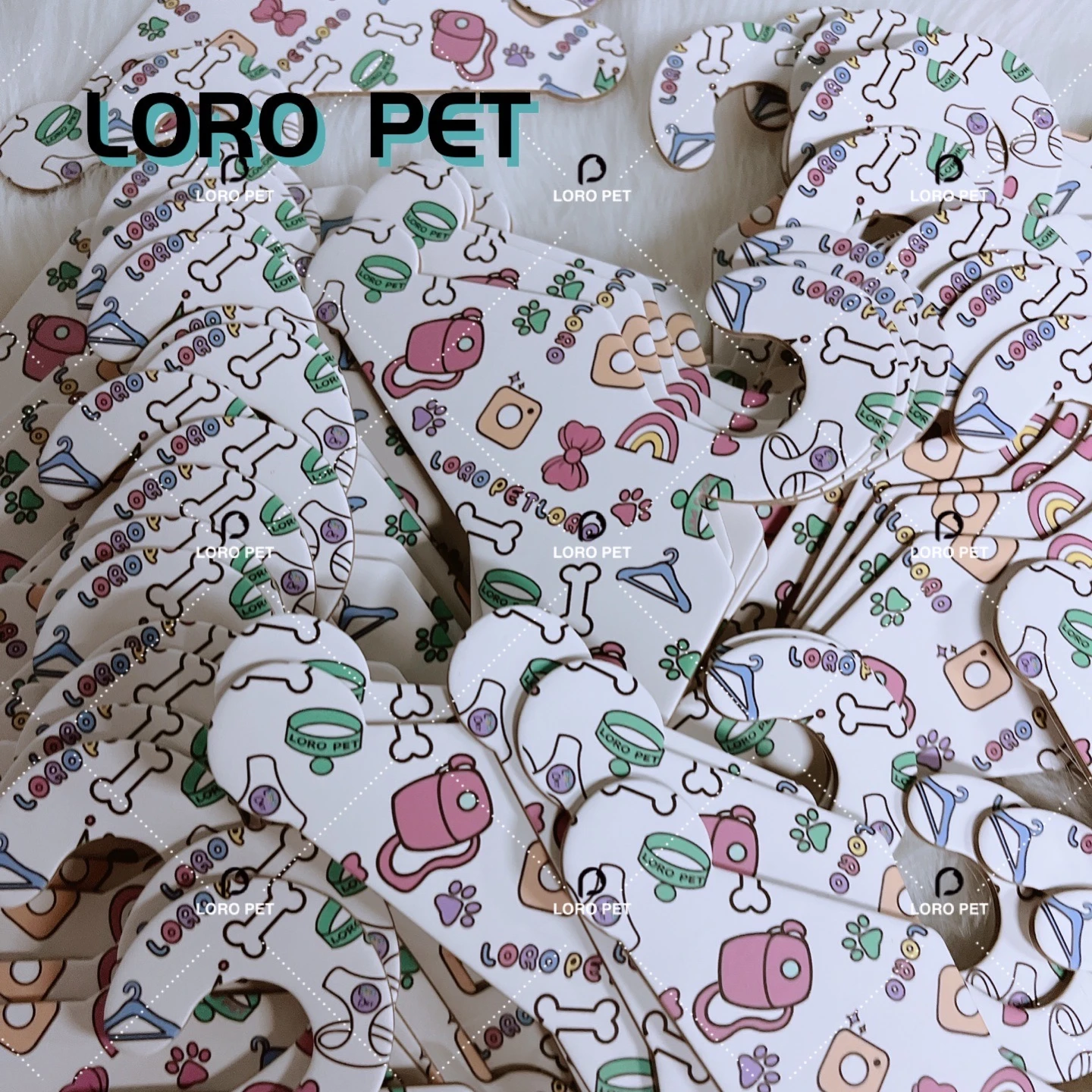Recycled Biodegradable Eco-friendly Custom Printed Cardboard Paper Suit Coat Clothes Pet Clothes Cardboard Paper Hanger