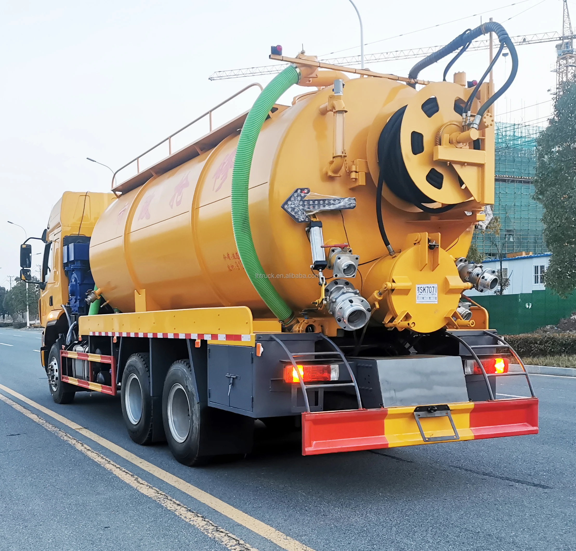 New Suction Sewerage Septic Tank Sewer Cleaning Vacuum Sewage Suction Truck Hot Sale From Original Factory