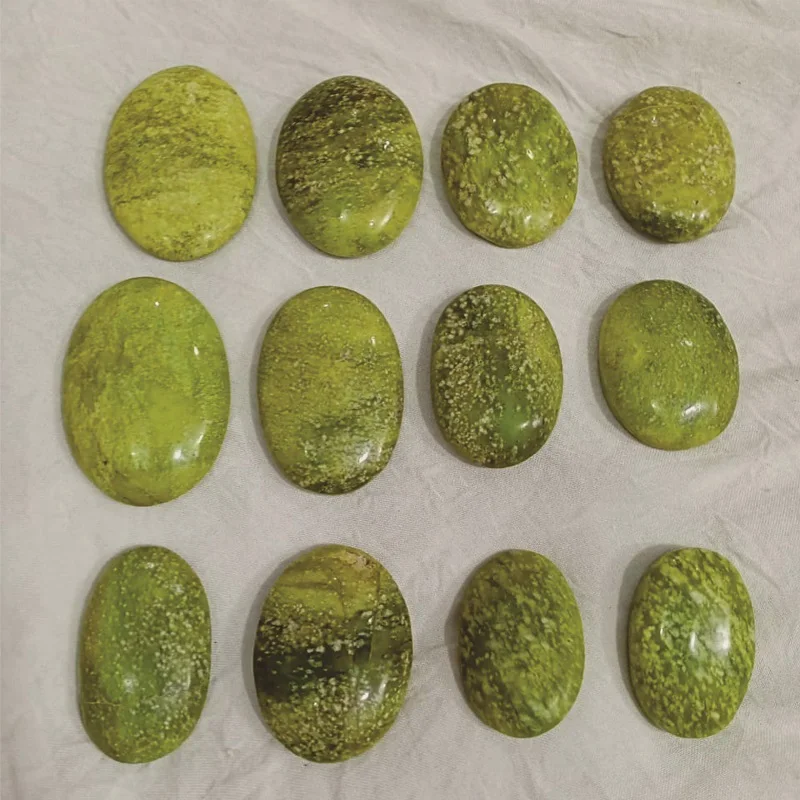  Натуральные змеиные ручная работа полированные ОЕМ Кристаллы из пакистанского хрусталя