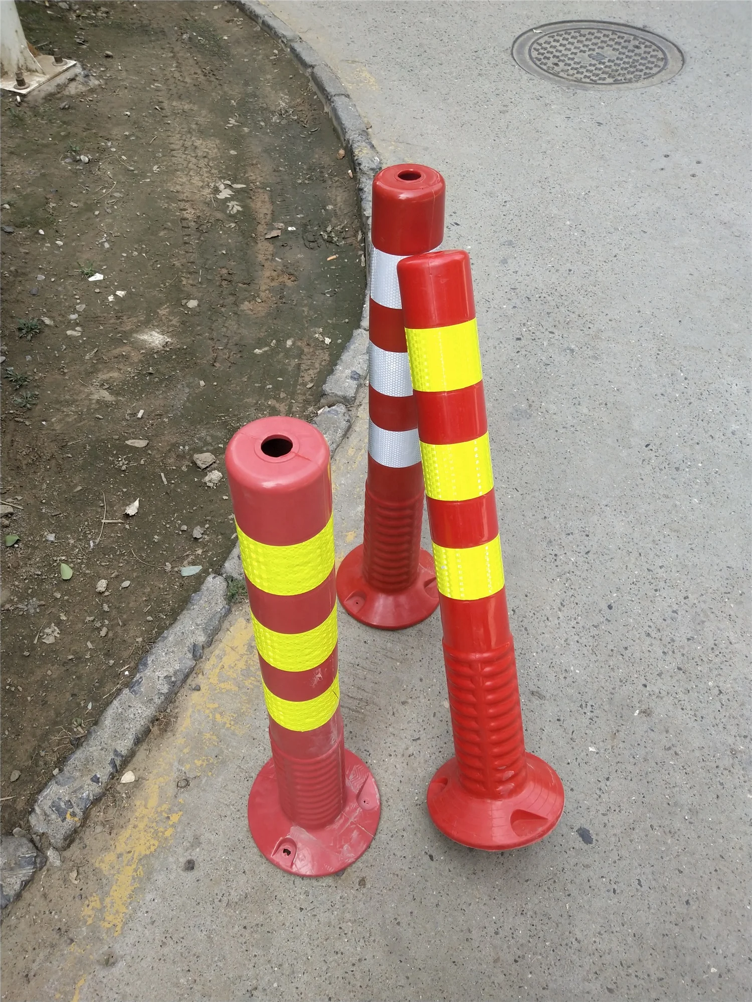 tumbler durable eva bollards 75cm pvc safety spring plastic rebound flexible traffic delineator marker warning post with base