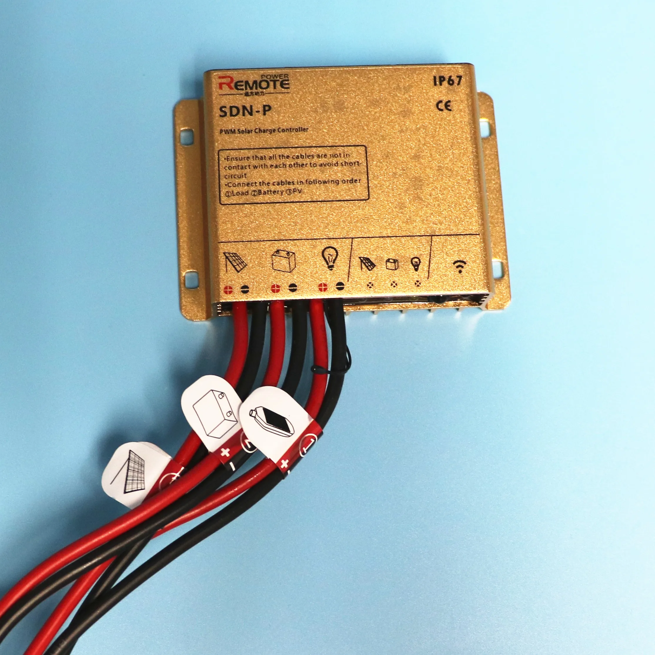 2019 new design Waterproof  24V PWM solar charge controller