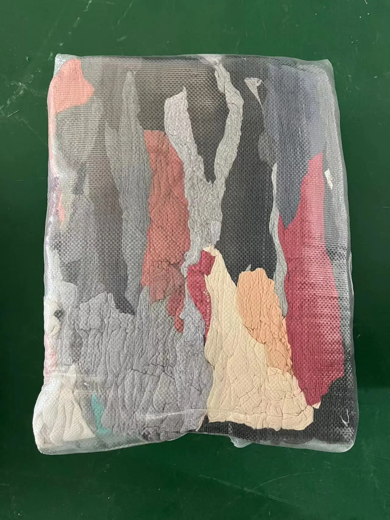Industrial Wiping Cotton Rag Used Second-Hand Clothes Textile Waste Recycling Dark Colored T-shirt 100% Cotton Rags for Cleaning