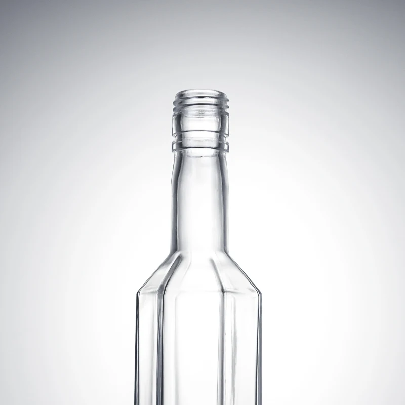 New design Hexagon Glass bottle for Vodka Brandy Empty 500ml 700ml Glass Bottles with lid hexagon shape