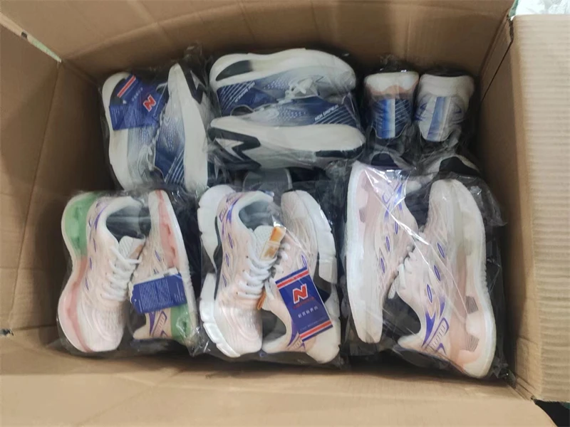 High Quality Zapatillas 2023 Stock Shoes Wholesale Popcorn Sole Sport Shoes Fashion Sneakers For Women And Men