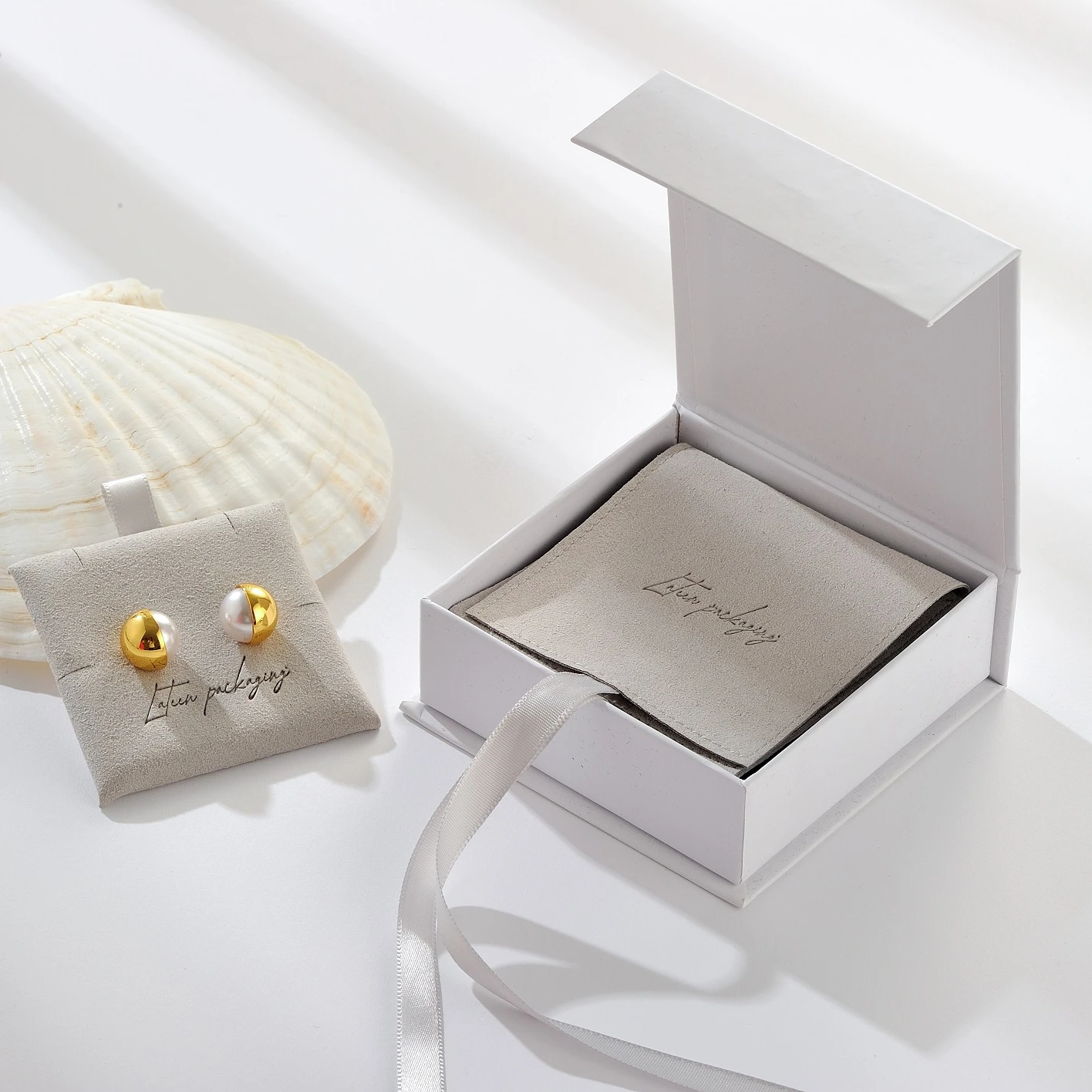 Luxury Custom Logo Foldable Jewelry Box Packaging Jewelry Magnetic Cardboard Flip Gift Boxes With Pouch Insert Polishing Cloth