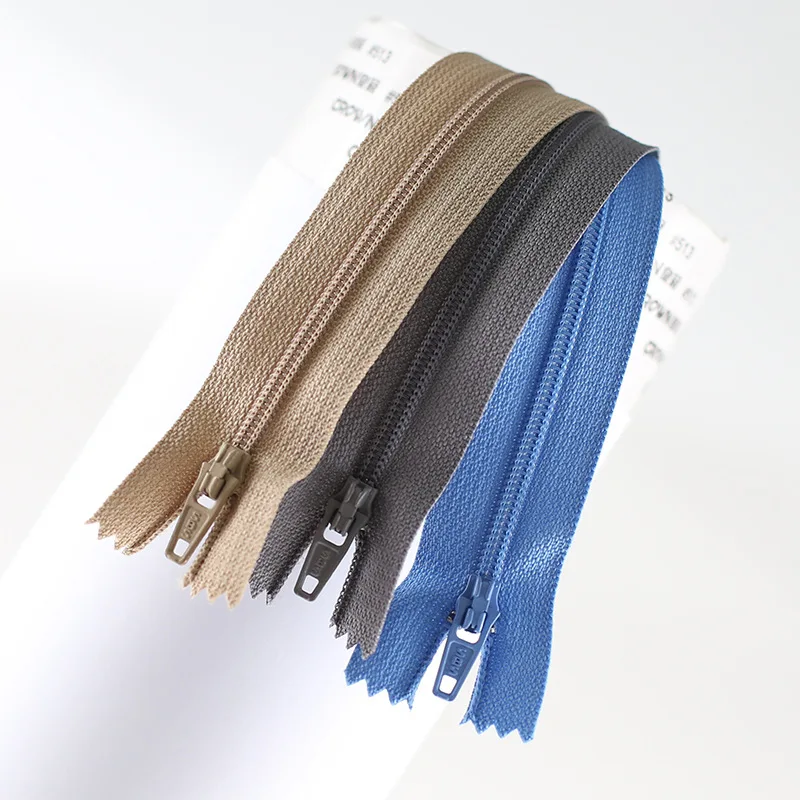 Factory Wholesale Zipper Twisted Nylon Resin Tape Reversible Zipper 3# 5# 8# Reverse Waterproof Nylon Zippers
