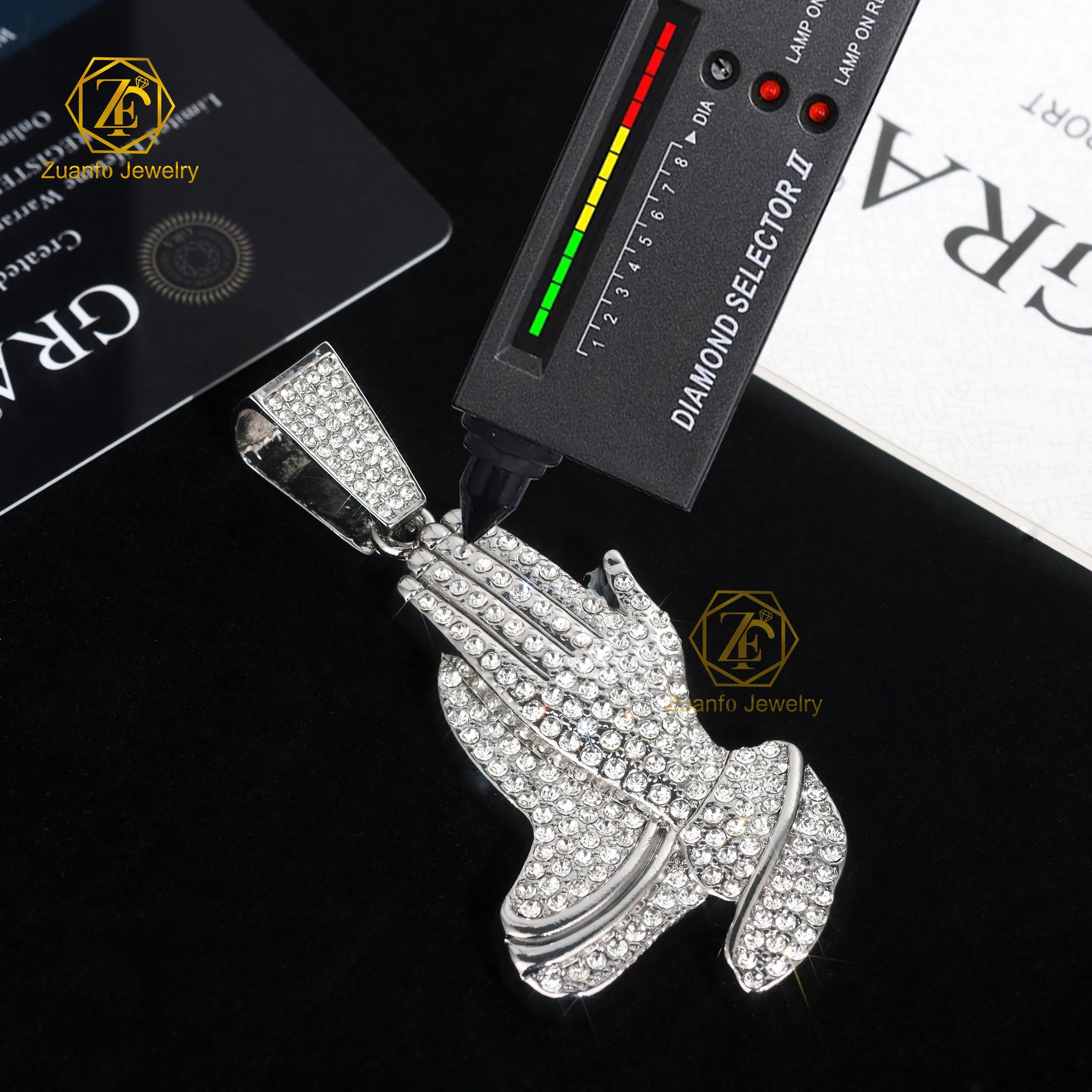 High Quality 925 Sterling Silver Hip Hop Style Pendant Gold Plated Iced out Moissanite Charm with Unique Personality Design