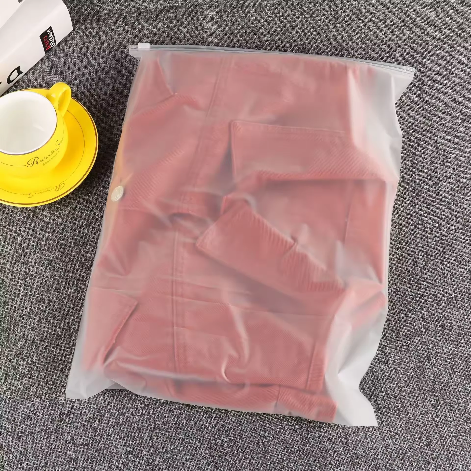 Environment Protection Household Thick Clear Logo Foldable Clothing Ziplock Plastic Packaging Bags