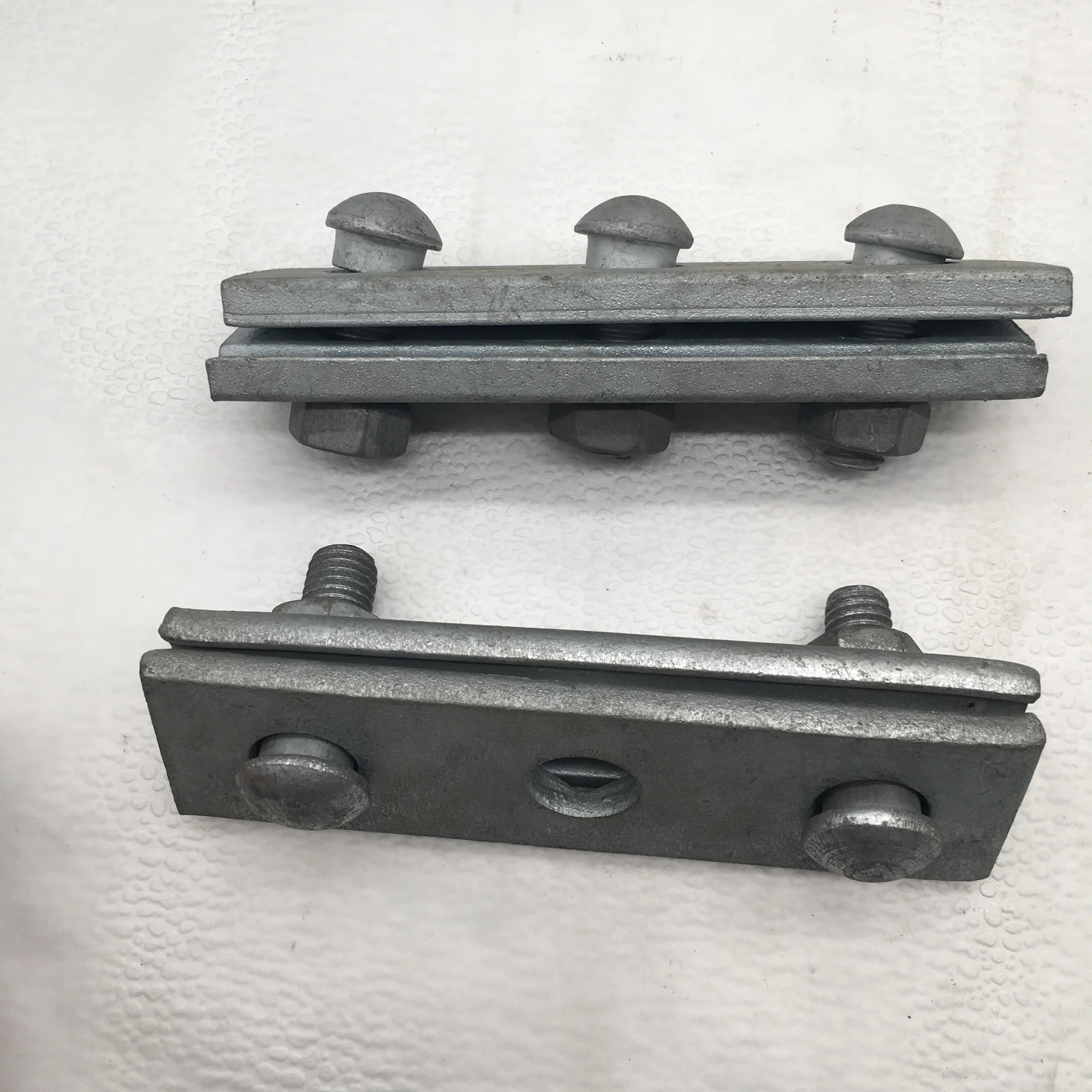 Galvanized Guy Clamp 3 Bolt Type Cable Suspension Clamp For Overhead Line Cable