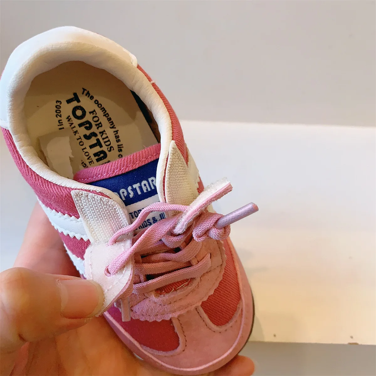 Kid Shoes For Girl And Boy Shoes EUR Size 22-35 Children Sneakers Walking Kids Shoes Blue Red Pink Color Customized Logo