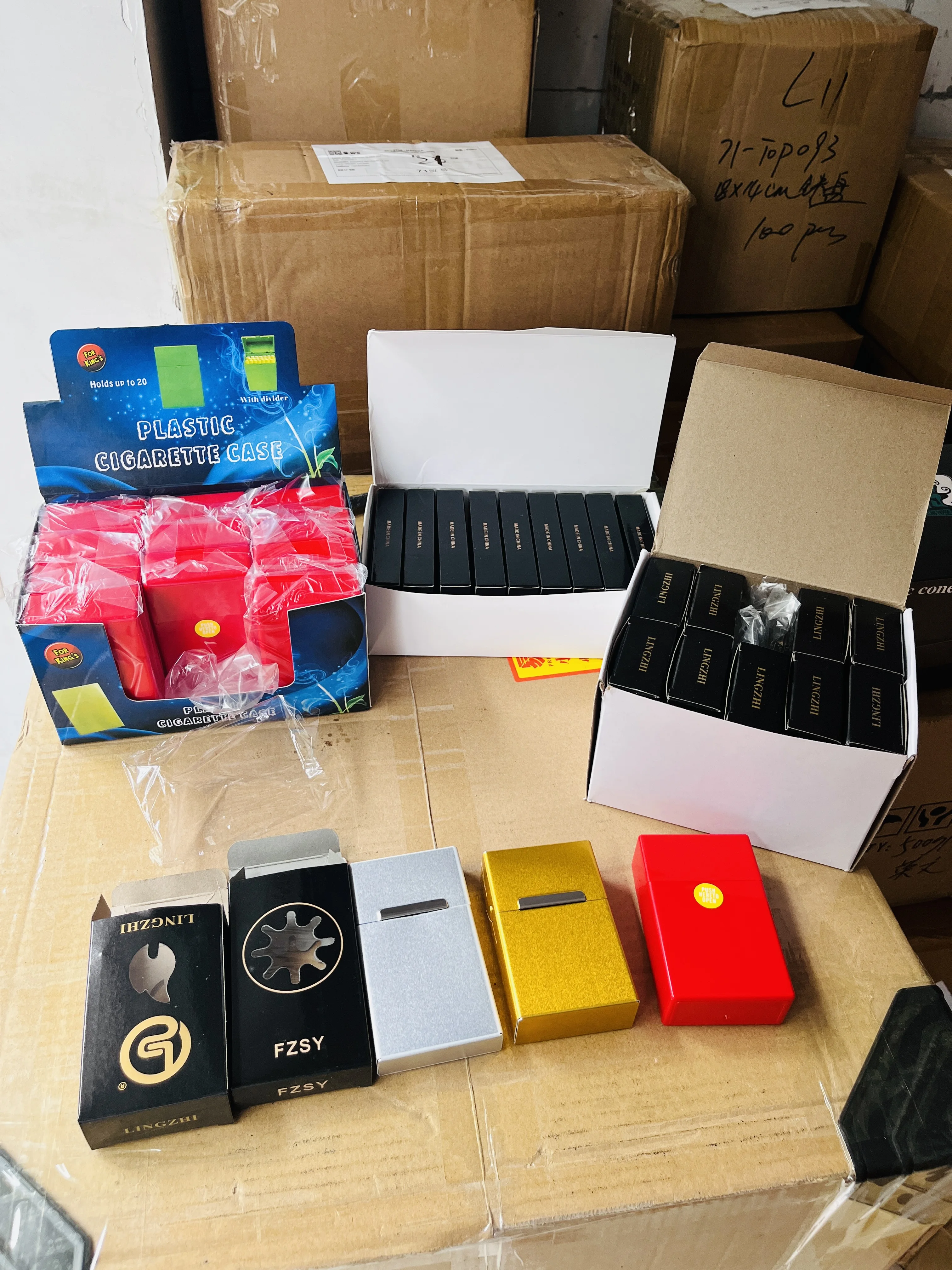 2022 Waterproof Plastic Pack Cover Cigarette Case 20pcs Customized acrylic cigarette box cases