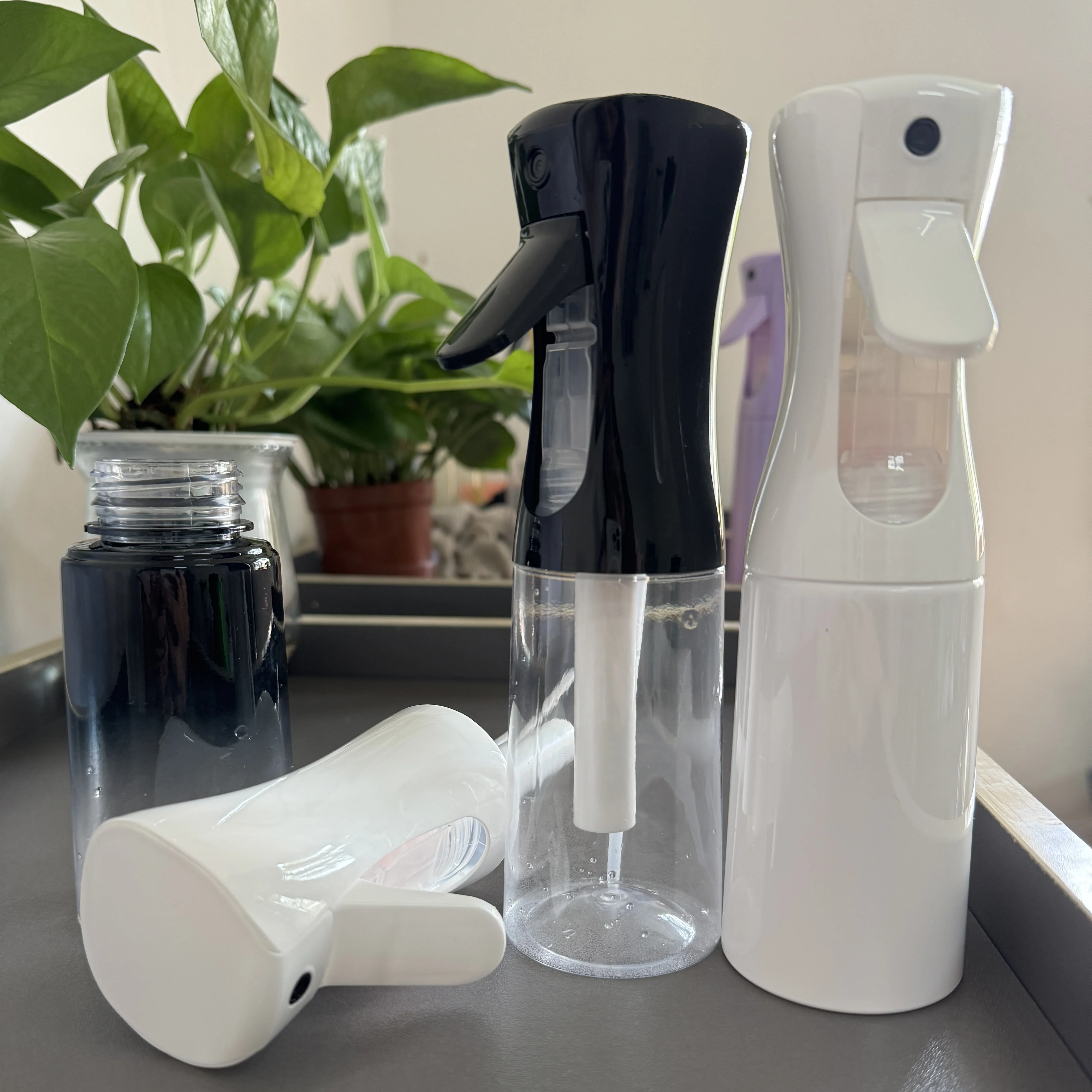 wholesale 200ml 300ml 500ml Plastic Misty Trigger Water Sprayer Bottle for salon Barber Hair Fine Mist Continuous Spray Bottle