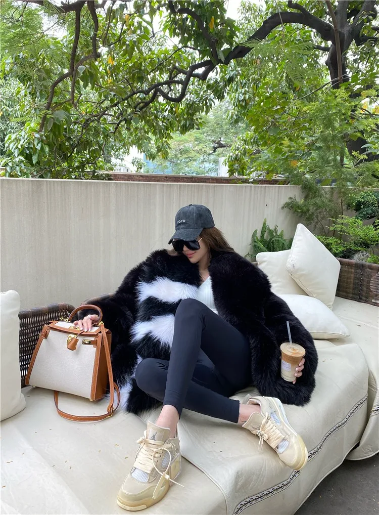 2021 New Style Winter Wear  Coats  Faux Fox Fur Jacket Plus Size Fur Coat For Women