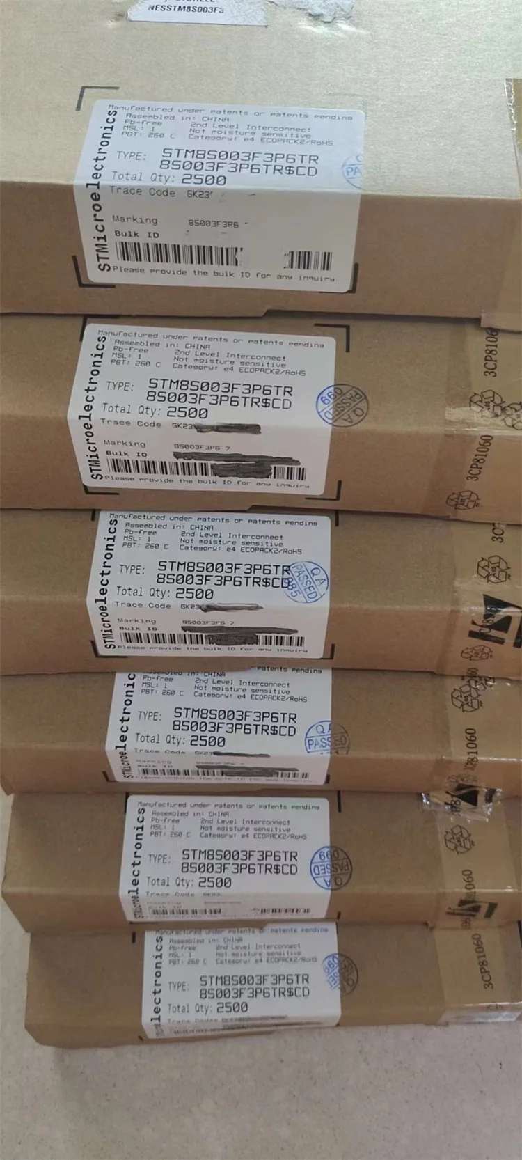 E2A-M30KS15-WP-B1 2M In Stock 100% New and Original Electronic Components SENSOR PROX INDUCTIVE 15MM CYL